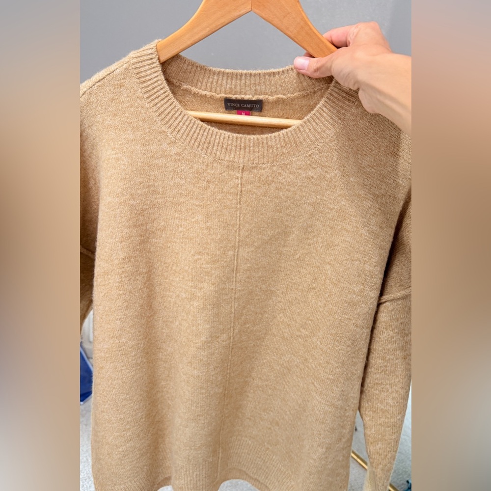 Vince Camuto Women’s Tan Pullover Crewneck Oversized Sweater in Latte Heather M - Picture 6 of 6